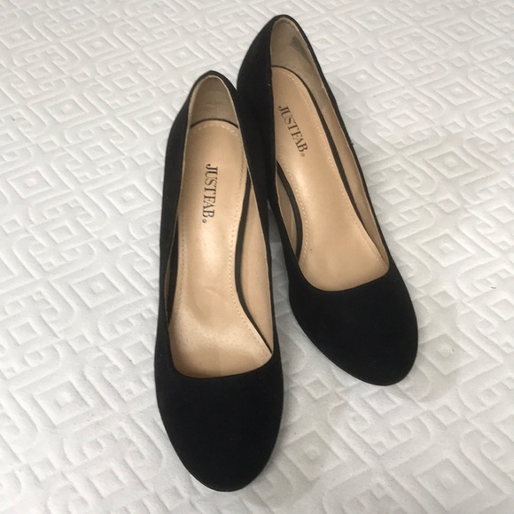 Black Heels - Picture 4 of 4